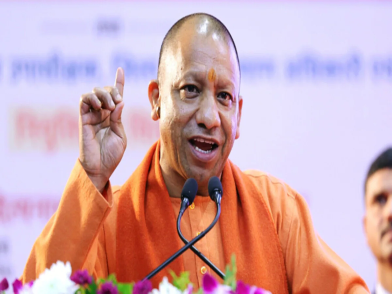 महाकुंभ को लेकर गोरखपुर से सीएम योगी का बड़ा बयान :सनातन धर्म अपने विचार किसी पर नहीं थोपता, जाने पूरी खबर…