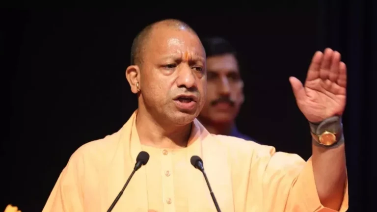 सीएम योगी का नया मिशन: हर जरूरतमंद तक पहुंचेंगे केंद्र की योजनाएं